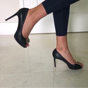 Emilio Pucci Black Leather Peep-Toe Heels Size 39